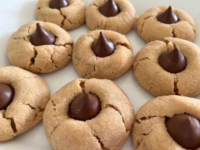 Peanut Butter Blossoms Cookies